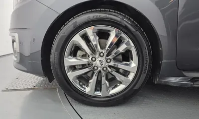 Kia Canival 2017, 117650 км, за 7488.44 USD