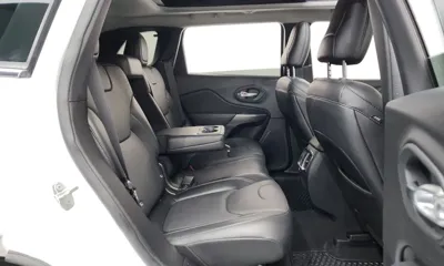 Jeep Cherokee 2021, 31818 км, за 12165.93 USD - фото 12