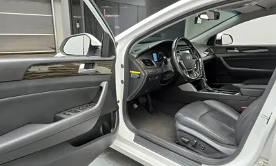 Hyundai Sonata 2015, 158774 км, за 4296.67 USD - фото 11