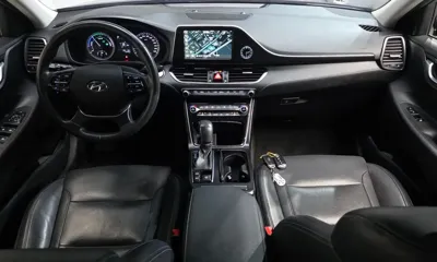 Hyundai Grandeur 2018, 92156 км, за 10749.19 USD - фото 7