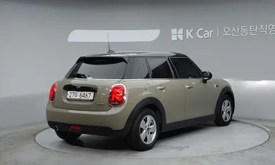 MINI Cooper 2019, 58506 км, за 9518.18 USD