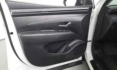 Hyundai Tucson 2022, 80153 км, за 14212.07 USD - фото 24