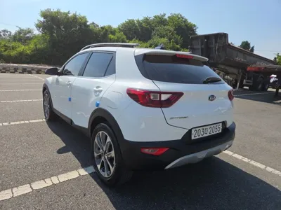 Kia Stonic 2019, 131006 км, за 6039.12 USD