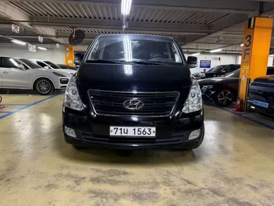 Hyundai Starex 2017, 150966 км, за 6830.61 USD