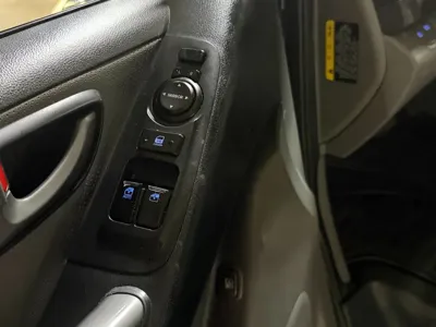 Hyundai Starex 2017, 150966 км, за 6830.61 USD - фото 15