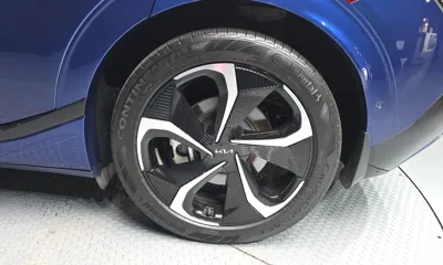 Kia EV6 2023, 44663 км, за 25157.63 USD - фото 21