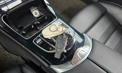 Mercedes-Benz C-Class 2017, 107964 км, за 13662.63 USD - фото 9