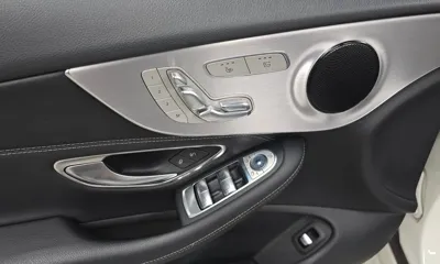 Mercedes-Benz C-Class 2017, 107964 км, за 13662.63 USD - фото 18