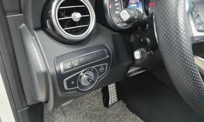 Mercedes-Benz C-Class 2017, 107964 км, за 13662.63 USD - фото 19