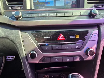 Hyundai Avante 2016, 148000 км, за 4398.06 USD - фото 11