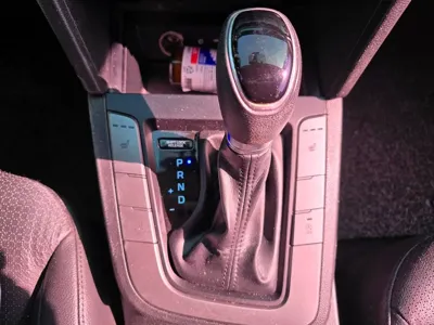 Hyundai Avante 2016, 148000 км, за 4398.06 USD - фото 12