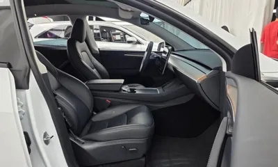 Tesla Model Y 2024, 32184 км, за 26587.78 USD - фото 11