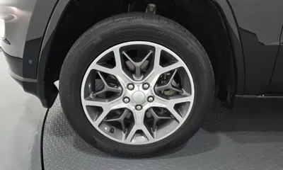 Jeep Cherokee 2021, 72470 км, за 14638.31 USD