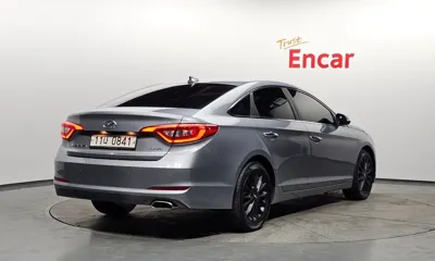 Hyundai Sonata 2017, 140620 км, за 5883.13 USD