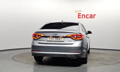 Hyundai Sonata 2017, 140620 км, за 5883.13 USD