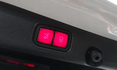 Mercedes-Benz E-Class 2018, 50906 км, за 18314.3 USD - фото 20