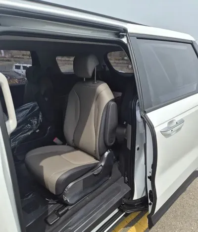 Kia Canival 2026, 1500 км, за 18441.09 USD - фото 6