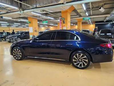 Mercedes-Benz E-Class 2024, 1500 км, за 44928.97 USD - фото 8