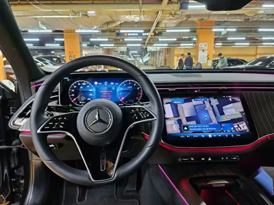 Mercedes-Benz E-Class 2024, 1500 км, за 44928.97 USD - фото 12