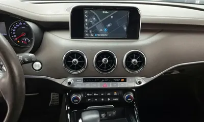 Kia Stinger 2018, 54210 км, за 12167.85 USD - фото 15