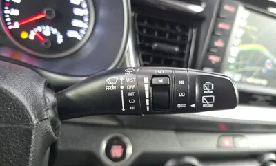 Kia Stonic 2018, 39258 км, за 8196.73 USD - фото 27