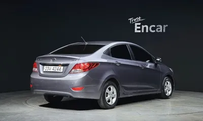 Hyundai Accent 2015, 97639 км, за 2974.62 USD