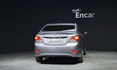 Hyundai Accent 2015, 97639 км, за 2974.62 USD