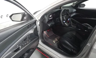 Hyundai Avante 2022, 45495 км, за 14370.85 USD - фото 11
