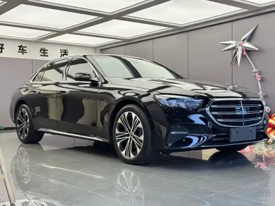 Mercedes-Benz E-Class 2025, 9000 км, за 50440.46 USD