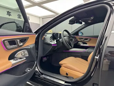 Mercedes-Benz E-Class 2025, 9000 км, за 50440.46 USD