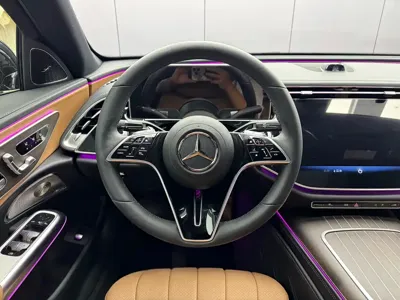 Mercedes-Benz E-Class 2025, 9000 км, за 50440.46 USD - фото 6