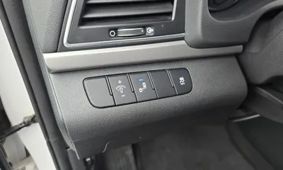 Hyundai Avante 2017, 77823 км, за 6449.51 USD - фото 18
