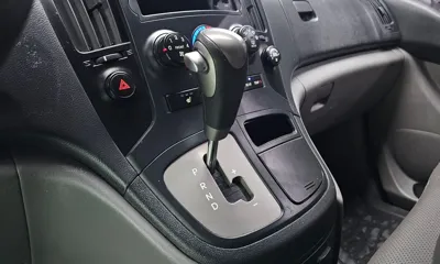 Hyundai Starex 2016, 187087 км, за 5464.49 USD - фото 9