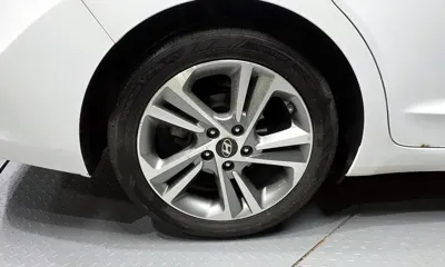 Hyundai Avante 2018, 184026 км, за 4332.41 USD