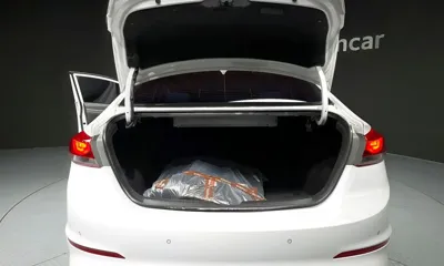 Hyundai Avante 2018, 184026 км, за 4332.41 USD - фото 20
