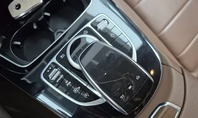 Mercedes-Benz E-Class 2019, 48421 км, за 20933.44 USD - фото 35