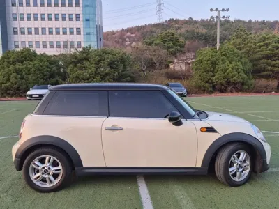 MINI Cooper 2012, 121654 км, за 2313.59 USD - фото 9