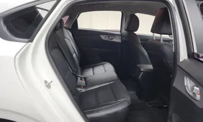 Kia K3 2022, 107706 км, за 7874.17 USD - фото 12