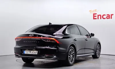 Hyundai Grandeur 2021, 117692 км, за 12228.99 USD