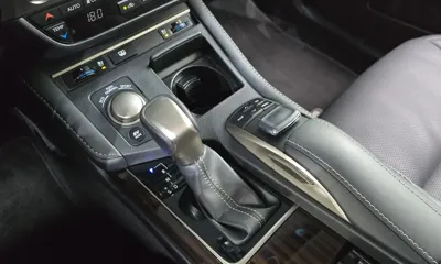 Lexus ES 2018, 59274 км, за 17486.83 USD - фото 9