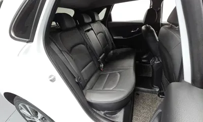 Hyundai i30 2017, 123387 км, за 6082.49 USD - фото 11