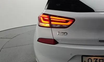 Hyundai i30 2017, 123387 км, за 6082.49 USD - фото 23