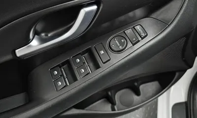 Hyundai i30 2017, 123387 км, за 6082.49 USD - фото 27
