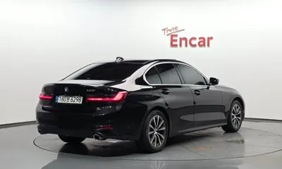 BMW 3-Series 2021, 125163 км, за 13140.79 USD