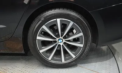 BMW 3-Series 2021, 125163 км, за 13140.79 USD - фото 21