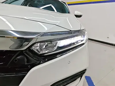 Honda Accord 2021, 27900 км, за 14243.4 USD