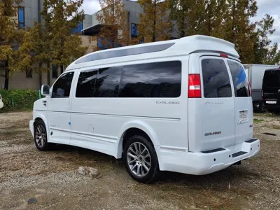GMC Savana 2020, 65620 км, за 26602.72 USD