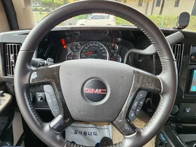 GMC Savana 2020, 65620 км, за 26602.72 USD - фото 9