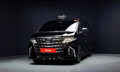 Toyota Alphard 2024, 8923 км, за 64941.8 USD