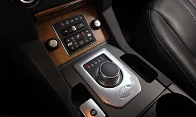 Land Rover Discovery 2015, 192583 км, за 8139.69 USD - фото 9